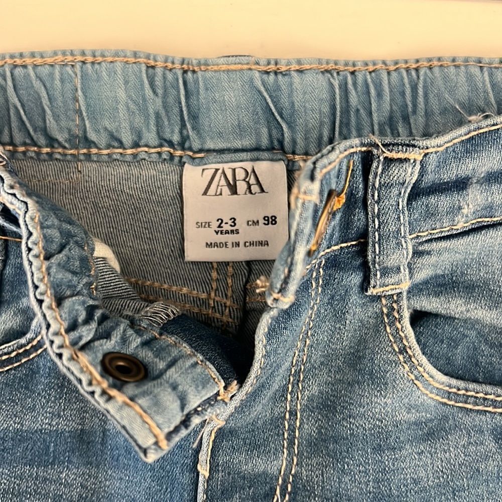 Toddler Zara Jeans  - Picture 2 of 5